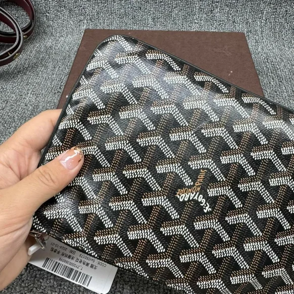 100% Authentic Goyard Canvas Clutch Bag - Picture 4 of 12